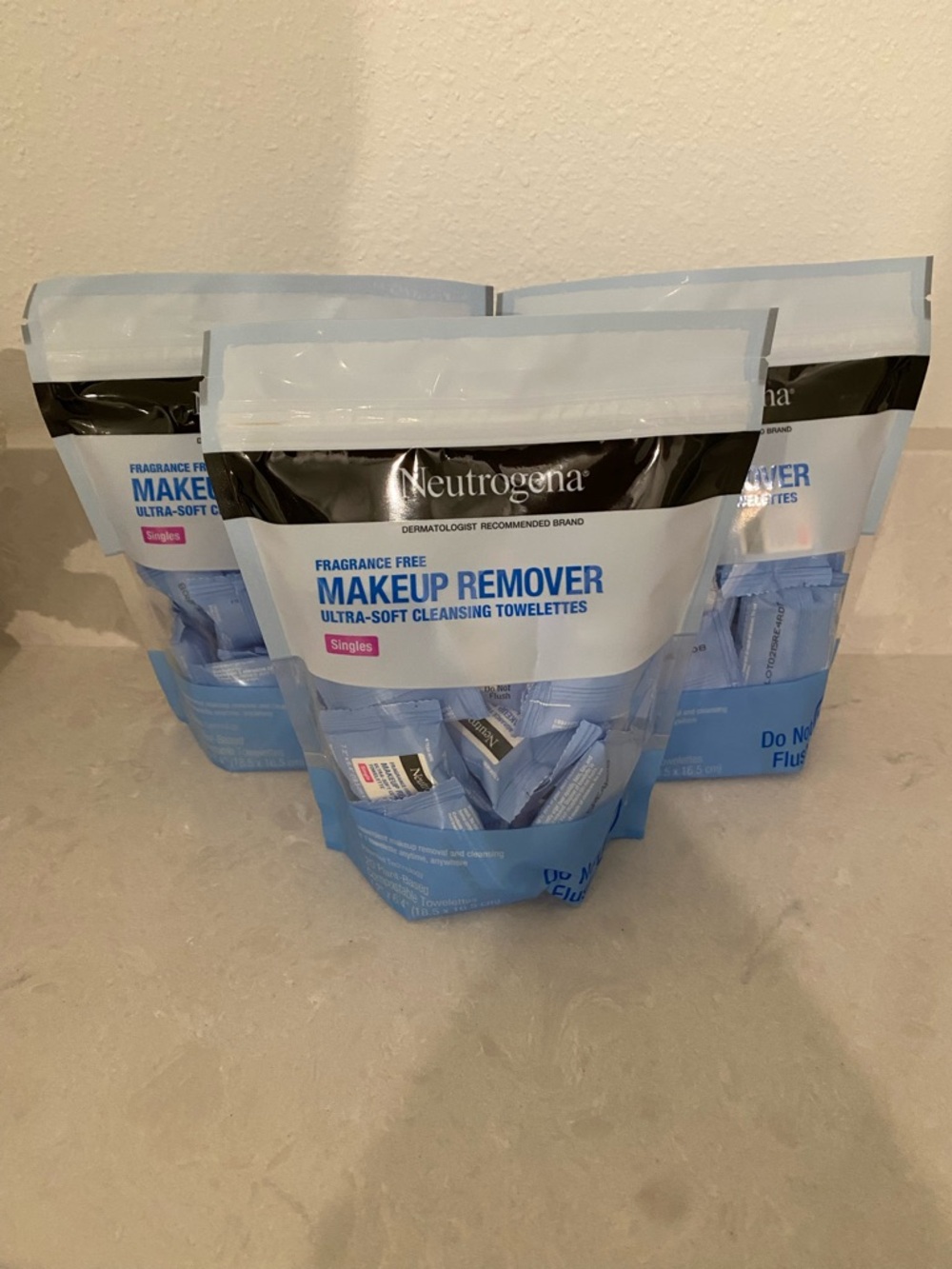 Neutrogena Fragrance-Free Makeup Remover Wipes Singles Individually Wrapped